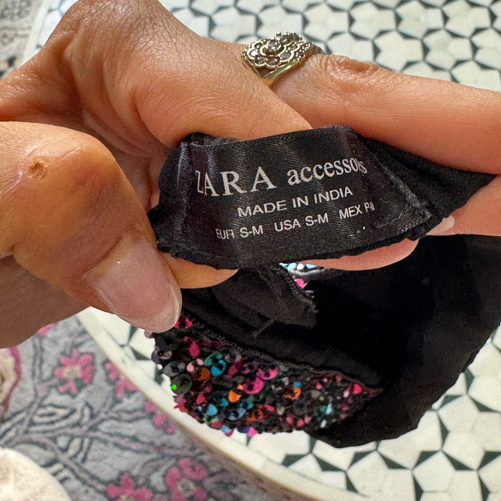 Zara Black Headband with Multicolor Sequins - Picture 5 of 5